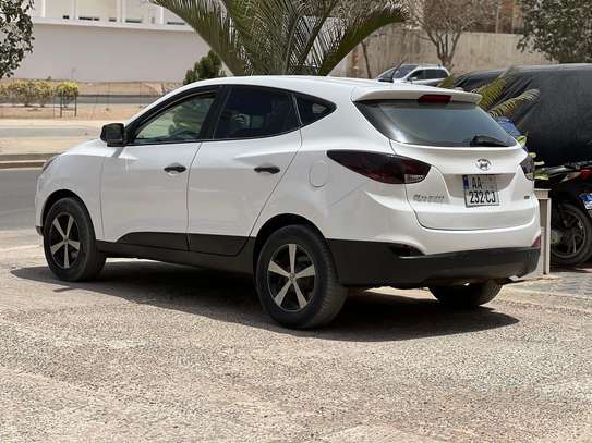 Hyundai Tucson image 4