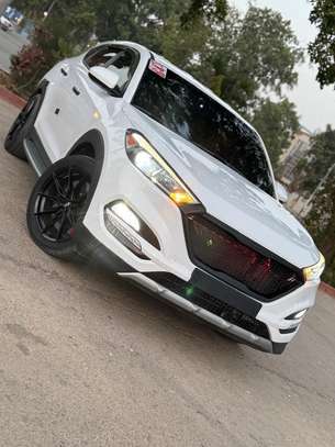 HYUNDAI TUCSON SPORT image 2