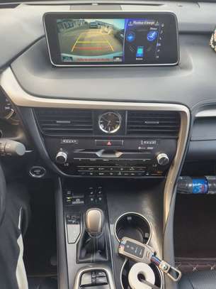 Lexus RX 2020 image 6