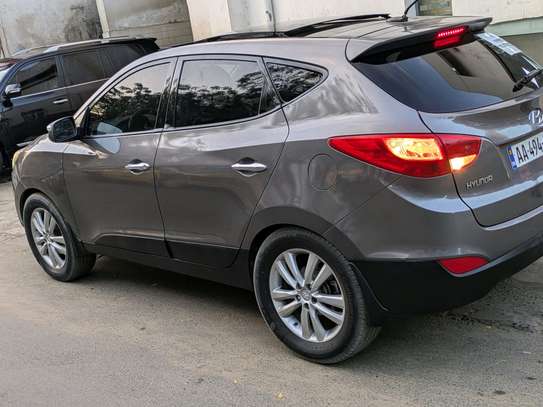 Hyundai Tucson limited full options image 6