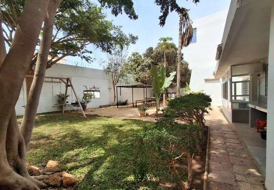 Villa de charme à louer à Mermoz image 1