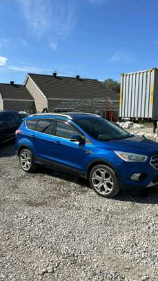 Ford Escape image 8