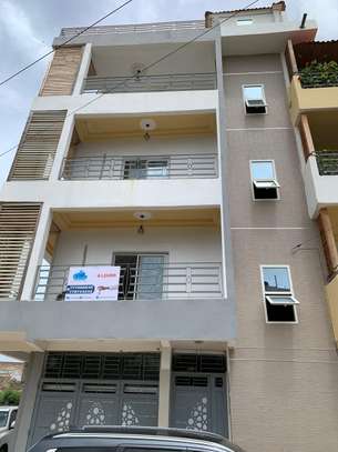 Bel appartement spacieux à la Cité Keur Gorgui image 2