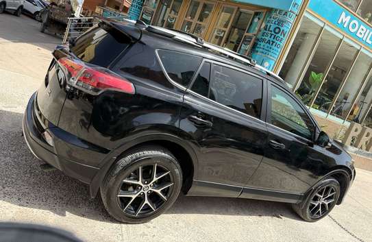 Toyota Rav4 2018 image 13