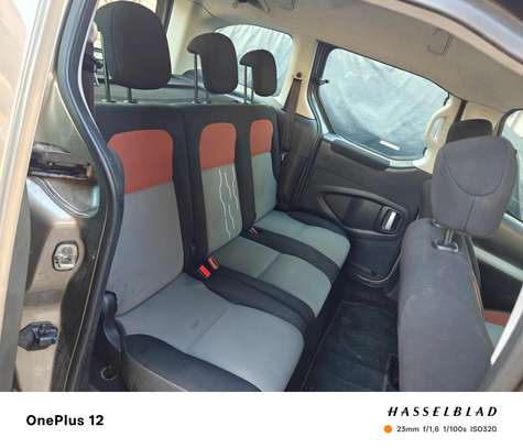 Peugeot Partner 5 place image 7