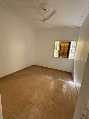 Appartement F4 à louer à mermoz image 2