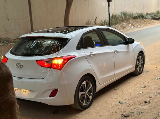 Hyundai Elantra GT 2017 venant image 6