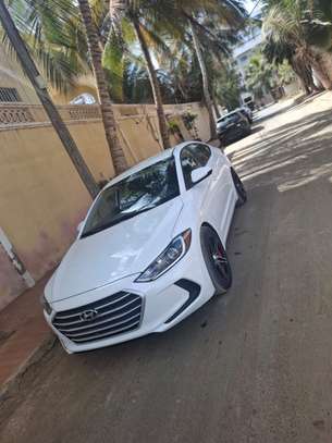 HYUNDAI ÉLANTRA 2017 image 2