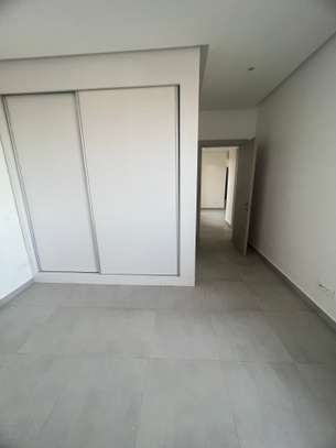 Joli apt F4 aux Almadies image 5