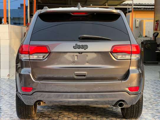 Grand jeep cherokee image 3
