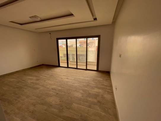 Appartement haut standing à louer aux almadies derriere BOA image 6