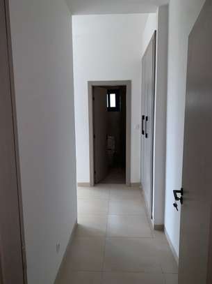 Appartement F4 piscine sport accueil parking privé Mermoz image 9
