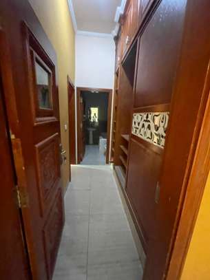 APPARTEMENT  CHAMBRE SALON A NGAPAROU image 2