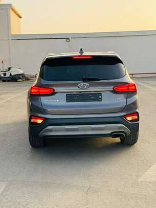 Hyundai santafe 2019 image 11