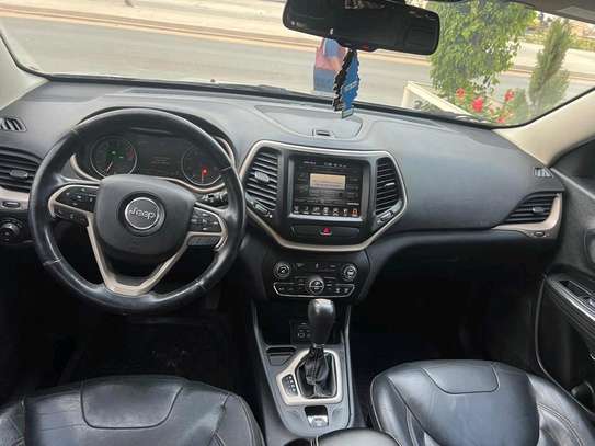 Jeep Cherokee 2015 Gris Automatique SUV image 8