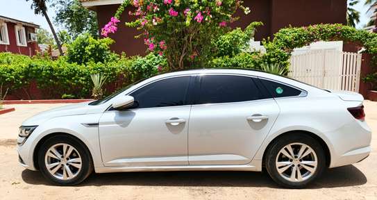 LOCATION DE RENAULT SM6 image 5
