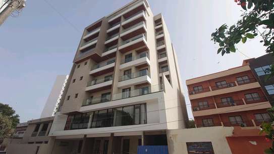 T4 à  louer au point E image 14