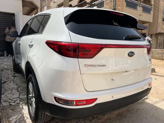KIA SPORTAGE 2017 image 6