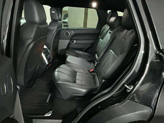 Range Rover Sport image 6