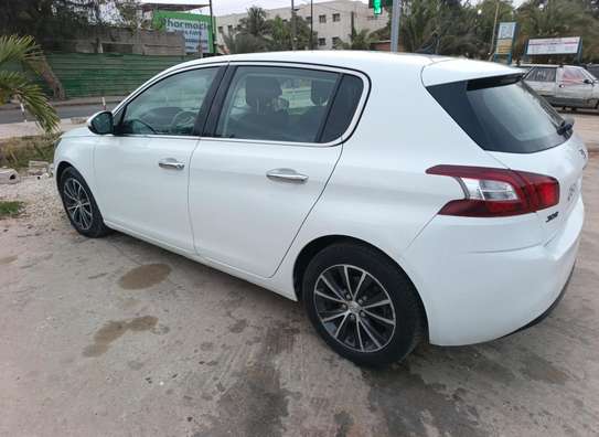 Peugeot 308 T9 automatique diesel image 6