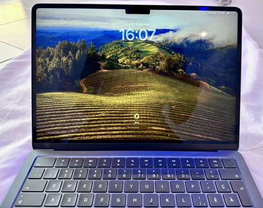 MacBook Air M2 2022 512 Go RAM 16 Go 13,6 pouces image 1