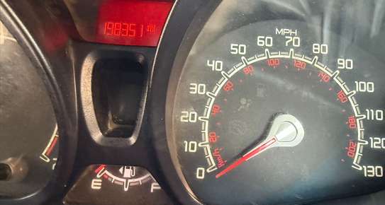 Ford Fiesta 2012 image 6