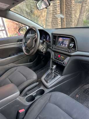 Hyundai Elentra 2018 image 6