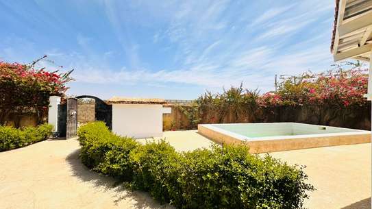 VILLA À LOUER SALY JOSEPH image 3