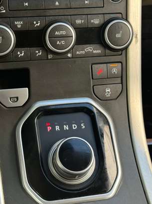 Range Rover évoque image 6