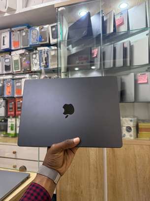 Macbook Pro 14" M3 Pro 1To RAM18 image 7