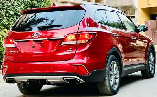 Hyundai Santa Fe 2017 image 2