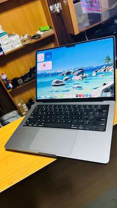 Macbook M2 Pro - 2023 - 14’ - SSD 512/16Go image 6