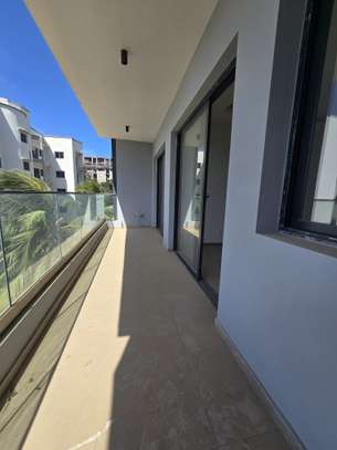 Appartement F4 Neuf Almadies image 11