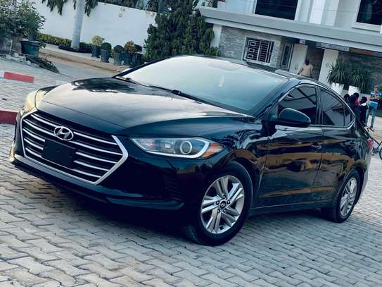 2017 Hyundai Elantra SE From Canada image 8
