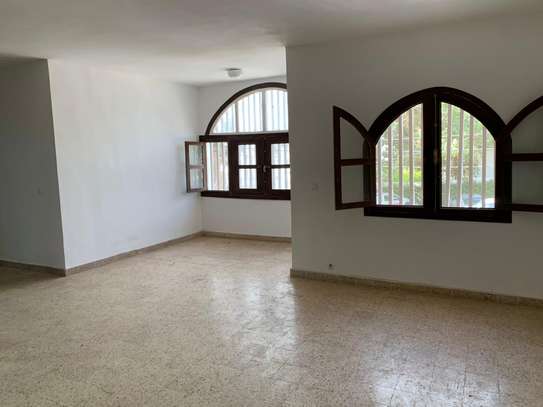 Villas jumelées à louer aux Almadies image 8