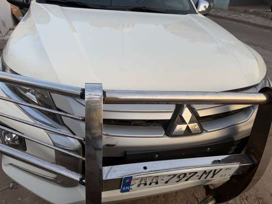 Mitsubishi L200 gls 2023 image 11