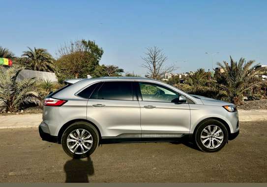 Ford edge  titanium 2019 full option image 5