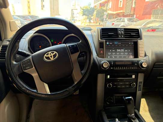 TOYOTA LAND CRUISER PRADO 2012 image 7