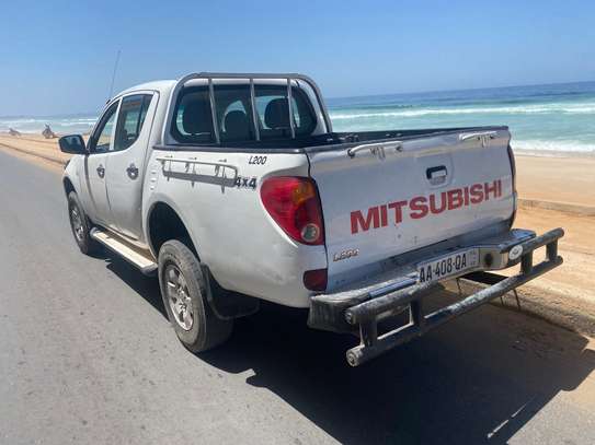 Mitsubishi L200 4x4 double cabine blanc image 1
