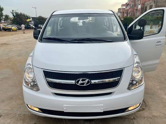 HYUNDAI GRAND STAREX 2015 image 2