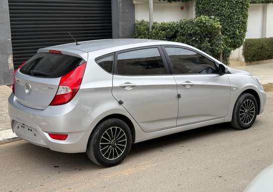 Hyundai accent 2016 image 2