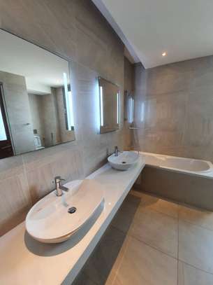 Bel appartement à Fann résidence image 5