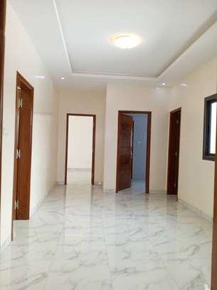 Appartement spacieux aux Almadies zone de recasement image 7
