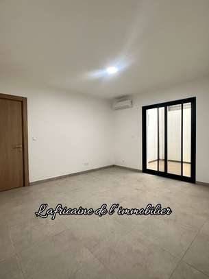 À LOUER – Superbe appartement avec terrasse sur la VDN image 10