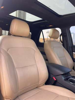 Ford Explorer platinium 2017 image 7