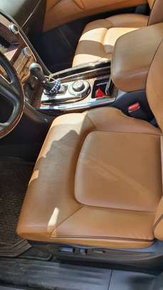 Nissan Patrol 7 places image 5