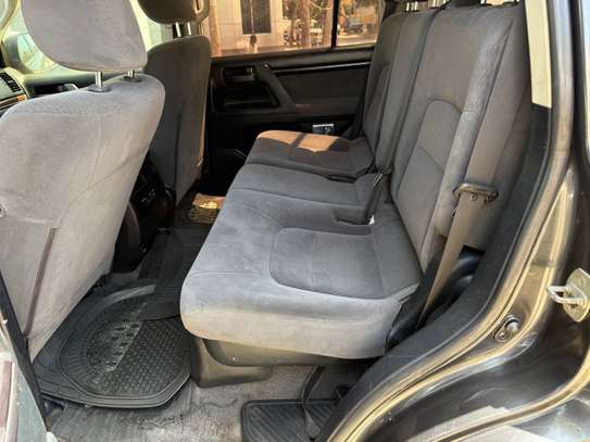 Toyota land cruiser image 10