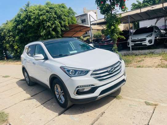 HYUNDAI SANTA FE 2018 image 4