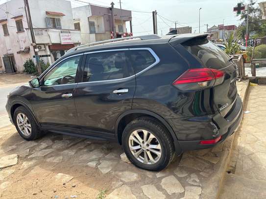 Nissan rogue 2017 venant image 2