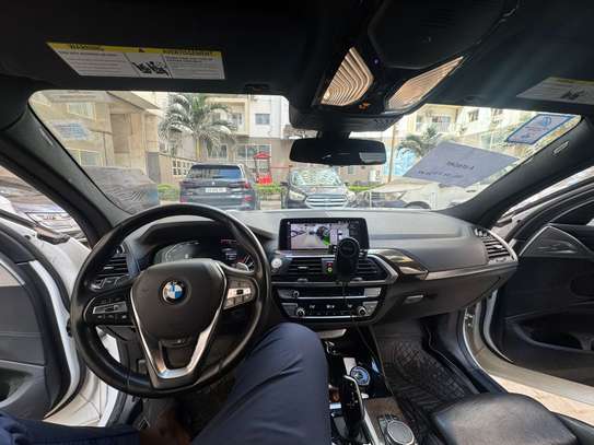 BMW X4 2020 image 9